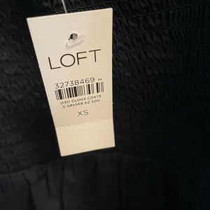 Women’s Loft smocked puff sleeve peplum top